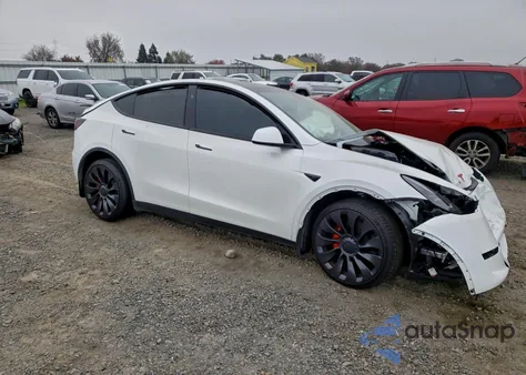 2023 Tesla Model Y z USA, uszkodzony, nr VIN 7SAYGDEF3PF893282